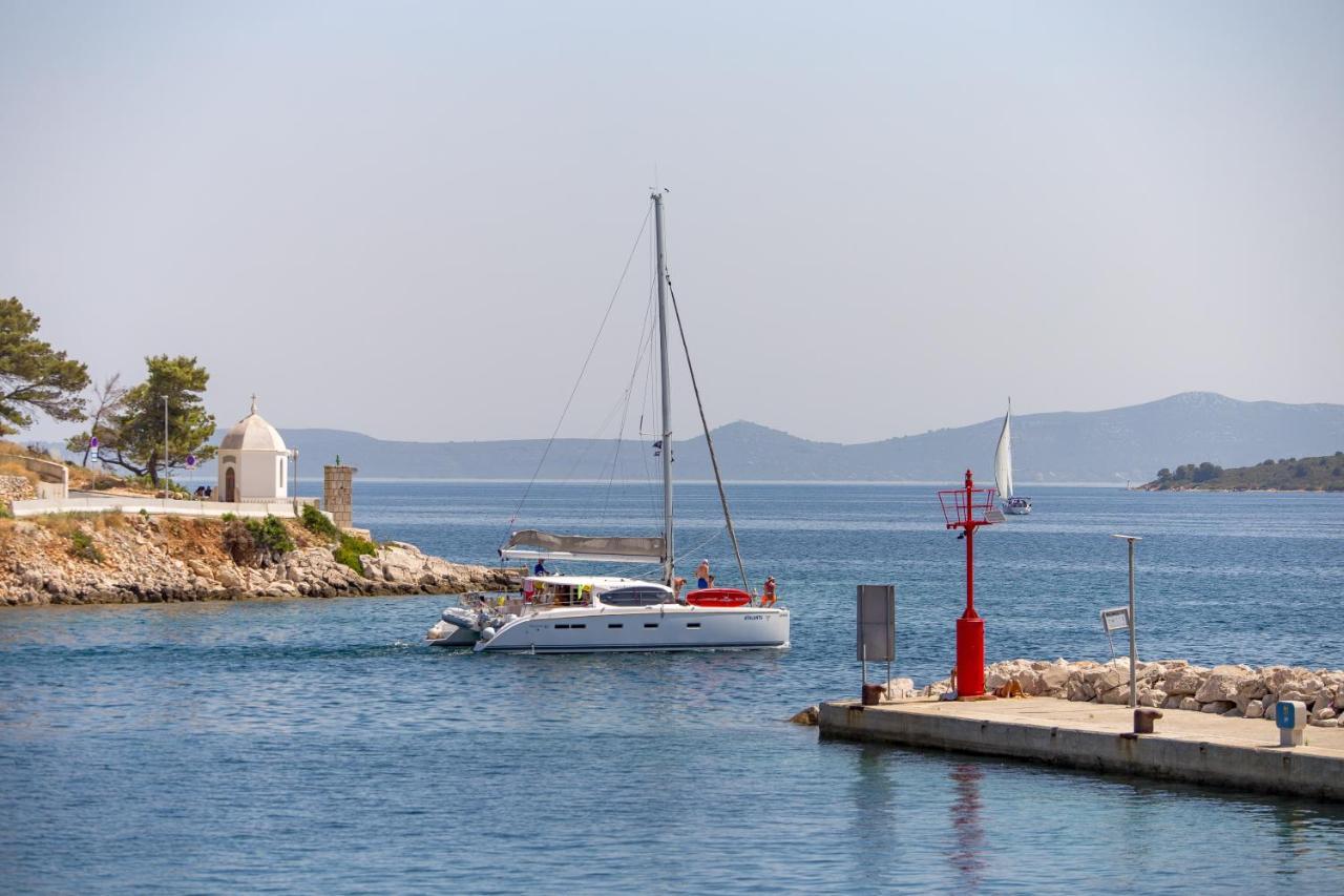 Maiora Luxury Island Suites Sali Dış mekan fotoğraf