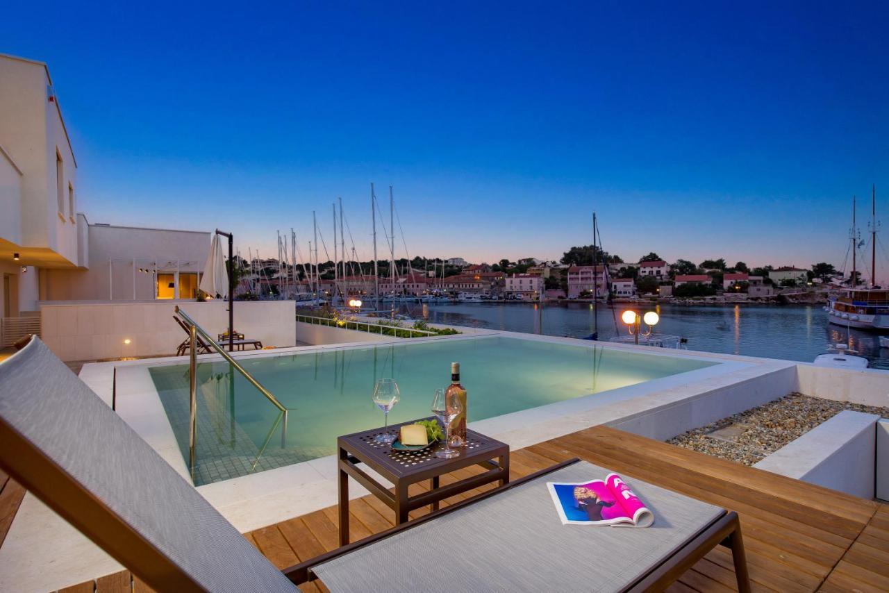 Maiora Luxury Island Suites Sali Dış mekan fotoğraf