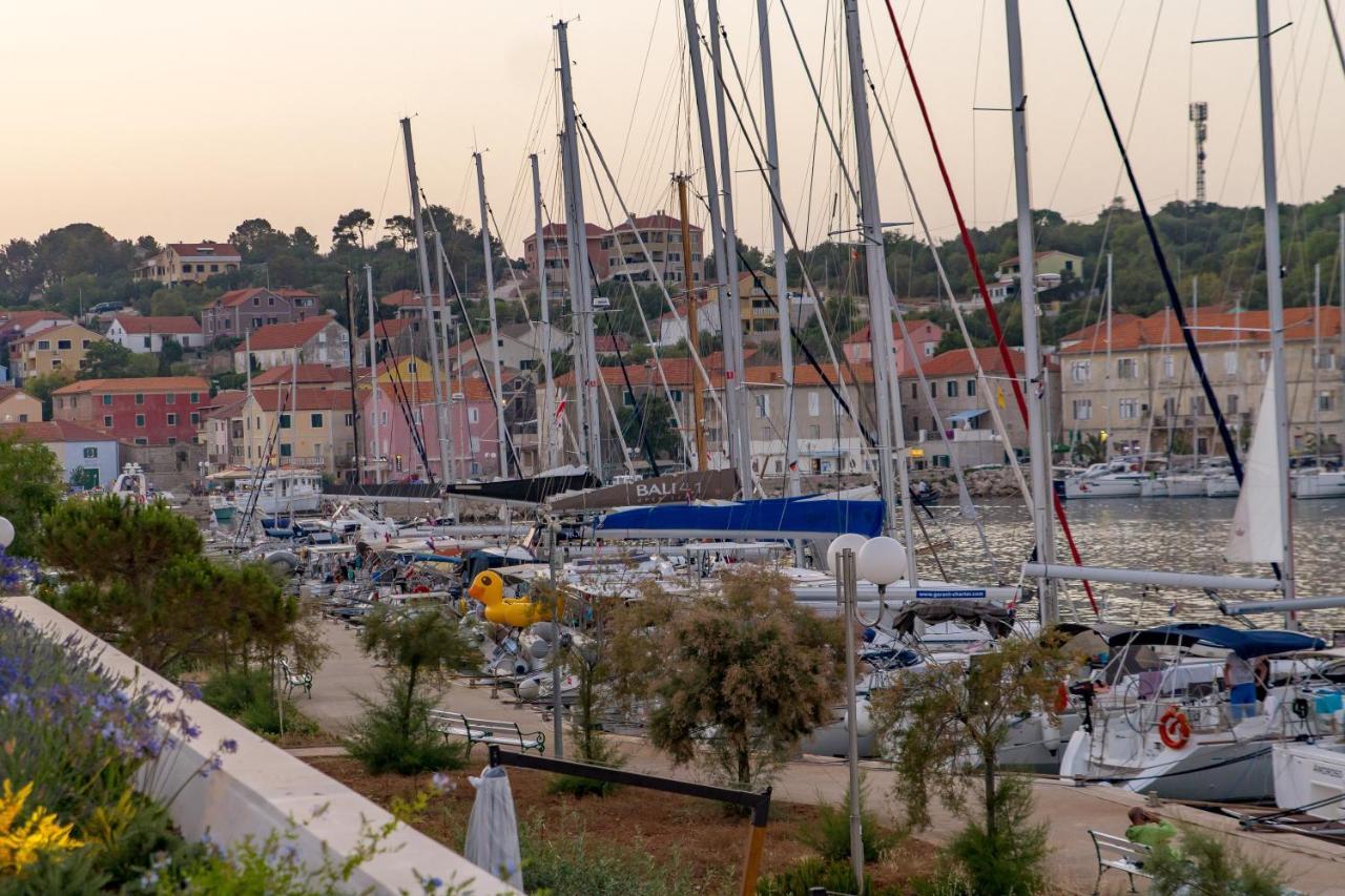 Maiora Luxury Island Suites Sali Dış mekan fotoğraf