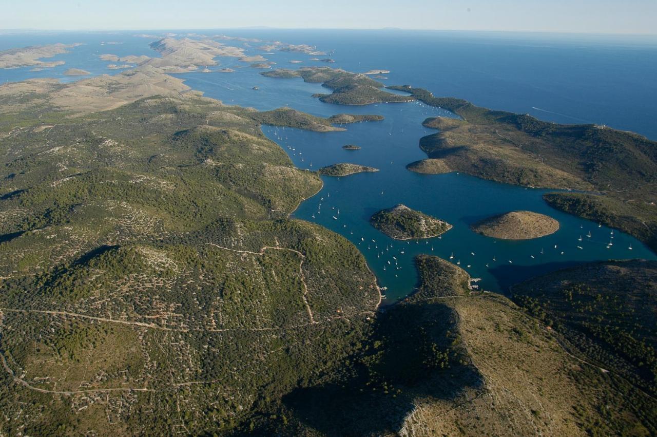 Maiora Luxury Island Suites Sali Dış mekan fotoğraf